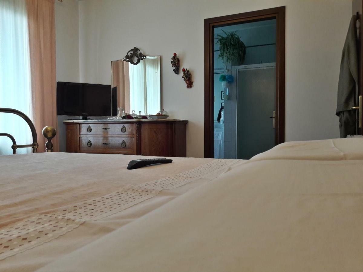 Bed and Breakfast Da zio sasà à Mirano Extérieur photo